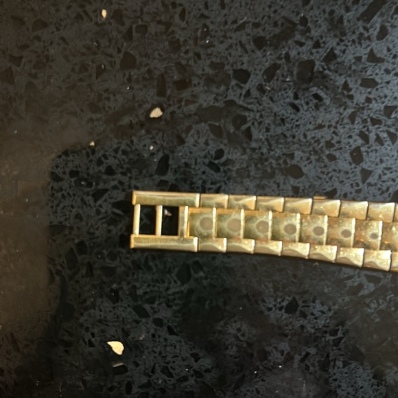 Gucci Watch - Picture 8 of 12